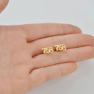 Antigua and Barbuda 268, Saint Lucia 758 Stud Earrings