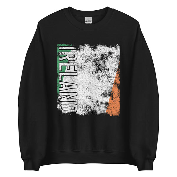 Ireland Flag - Distressed Flag Sweatshirt