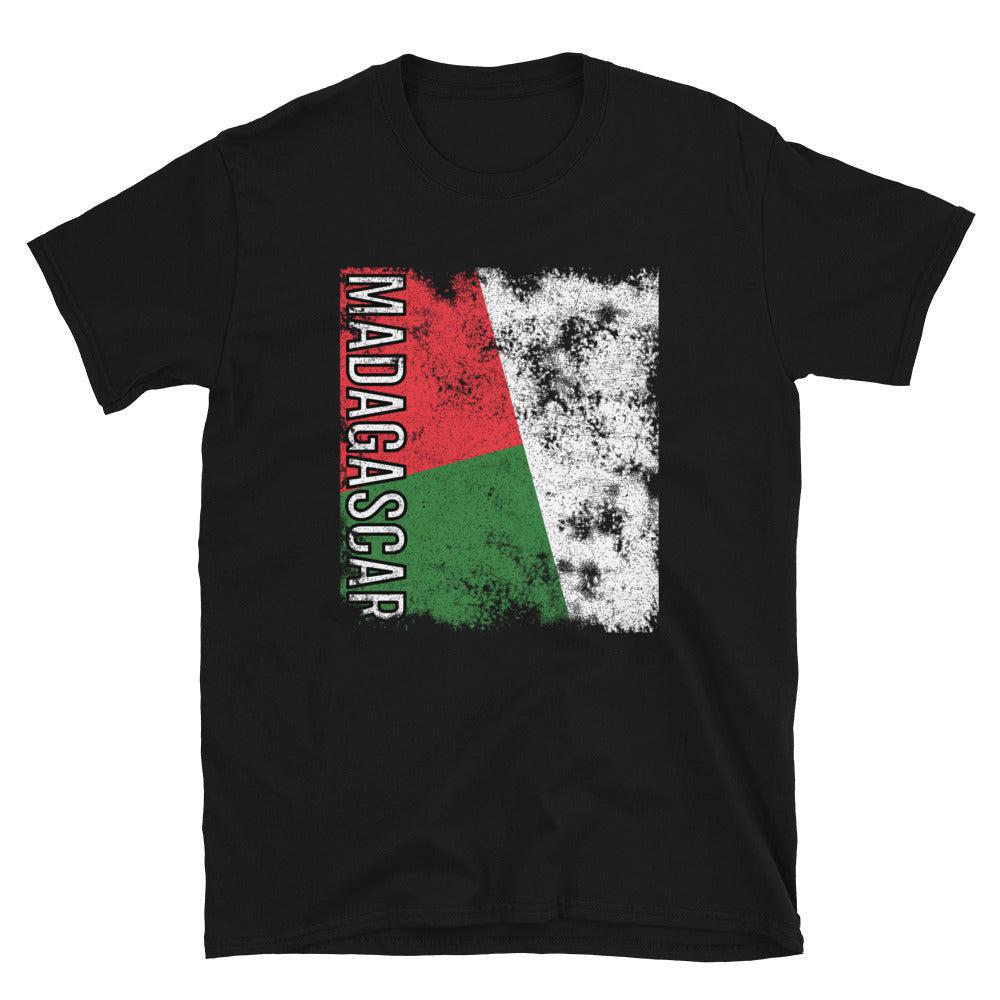 Madagascar Flag Distressed T-Shirt