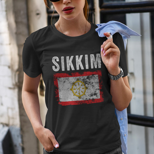 Sikkim Flag Distressed - Sikkimese Flag T-Shirt